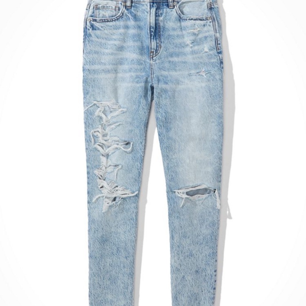 American Eagle Light Wash Distressed Skinny Jeans